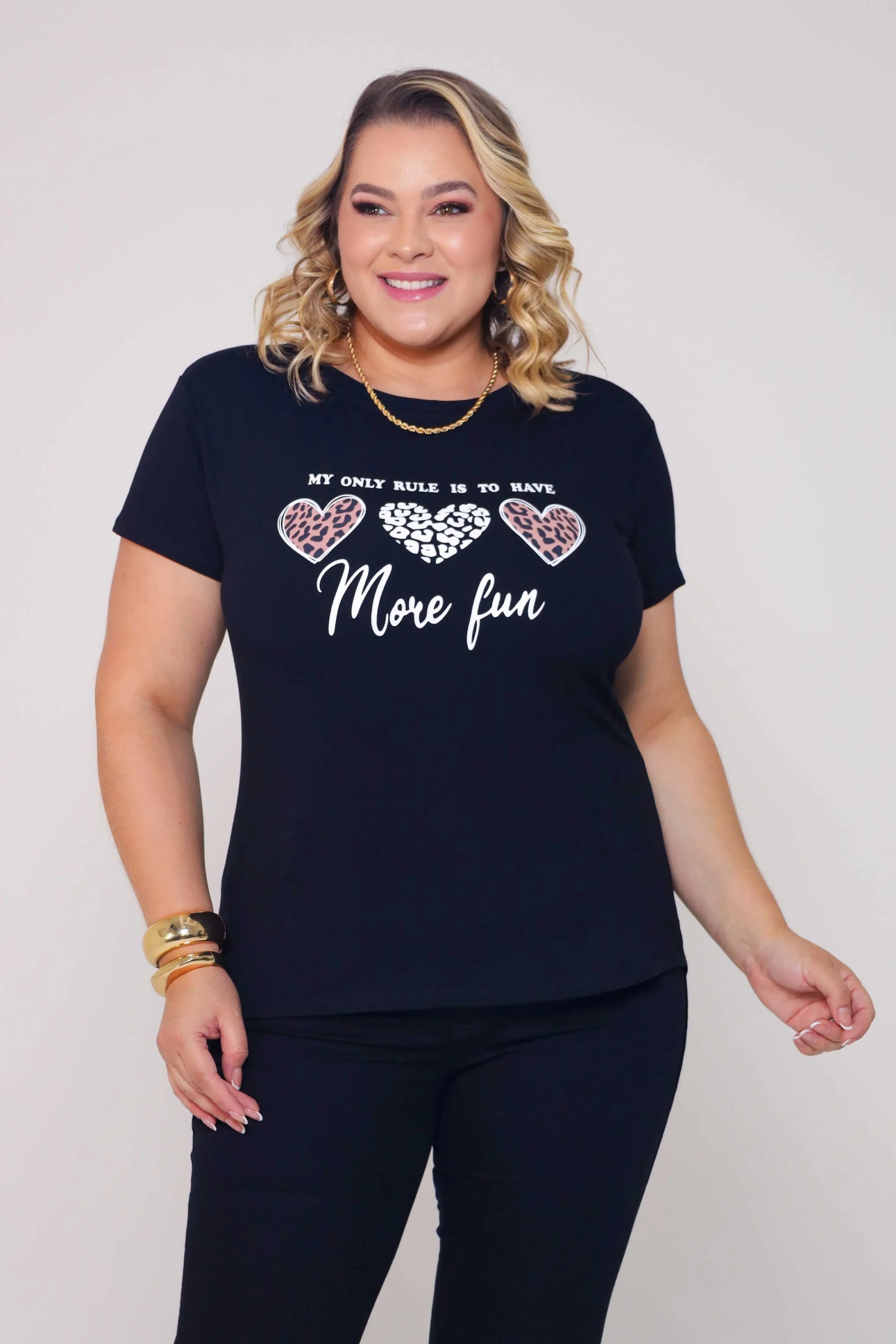 Blusa Feminina “Plus Size” T-Shirt  More